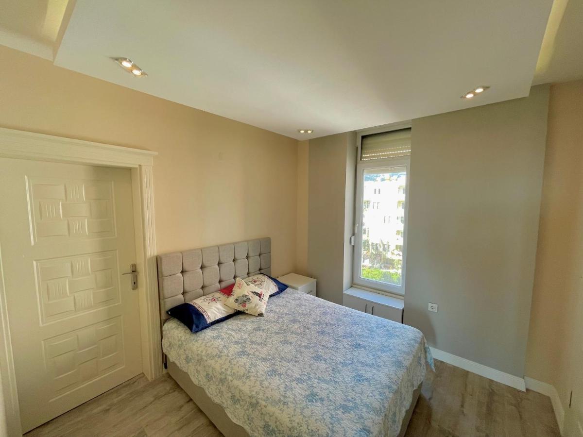 Sa Apartments! Beachfront Apartment With Sea View & Pool Αλάνια Εξωτερικό φωτογραφία