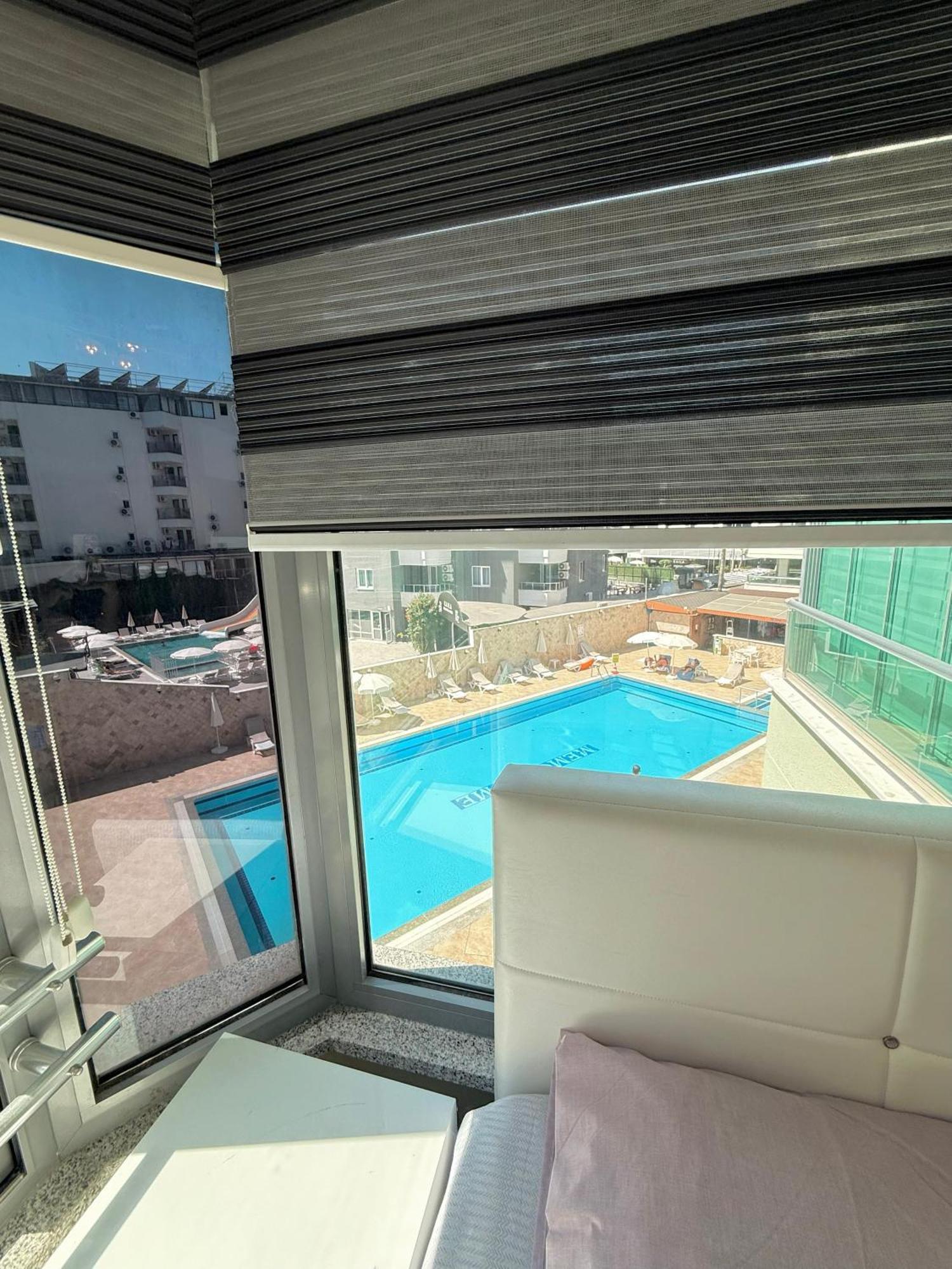 Sa Apartments! Beachfront Apartment With Sea View & Pool Αλάνια Εξωτερικό φωτογραφία